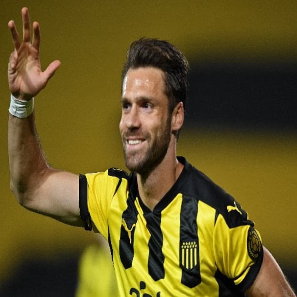 Sul-Americana: Peñarol vence River Plate (PAR) e se isola no grupo do Timão