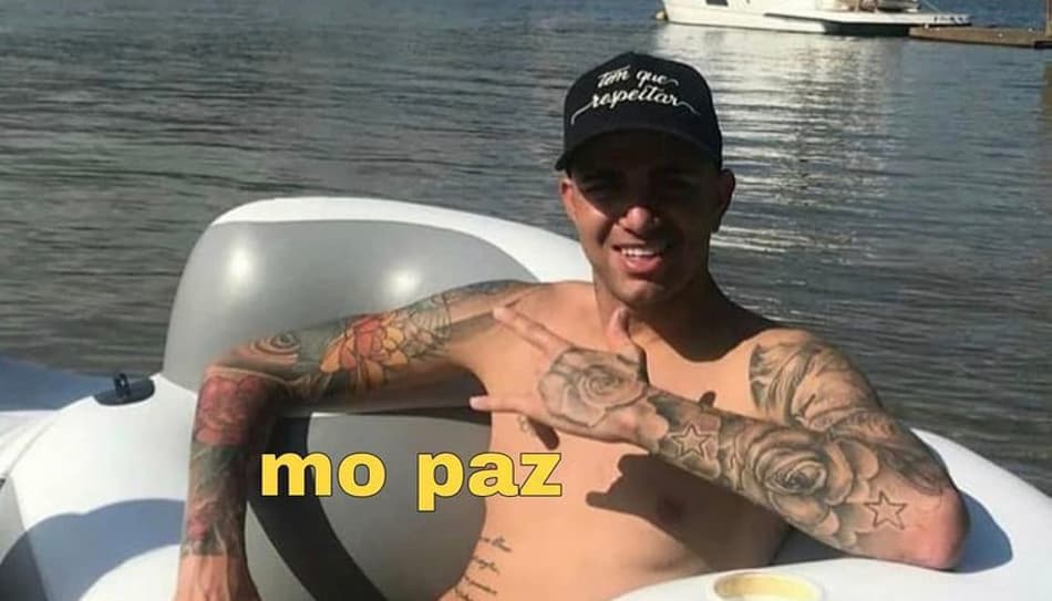 Com bom humor, corintianos comemoram ‘retorno’ de Luan, o Rei da América
