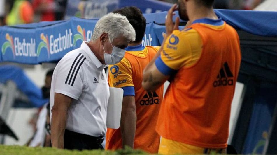 Carrasco do Palmeiras no Mundial, técnico brasileiro deixa time mexicano