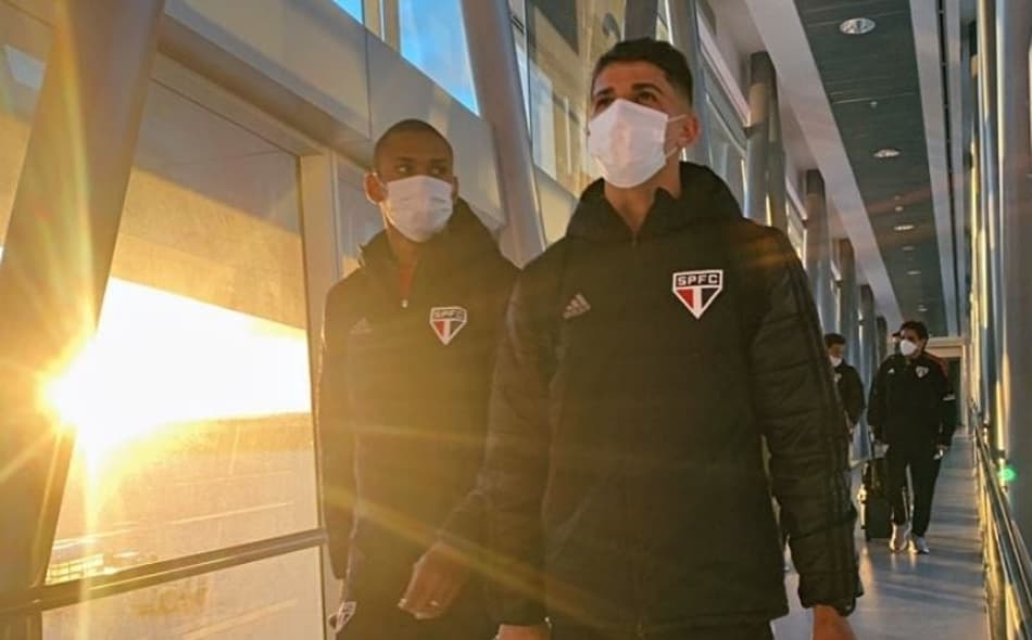 São Paulo desembarca no Uruguai para confronto com o Rentistas