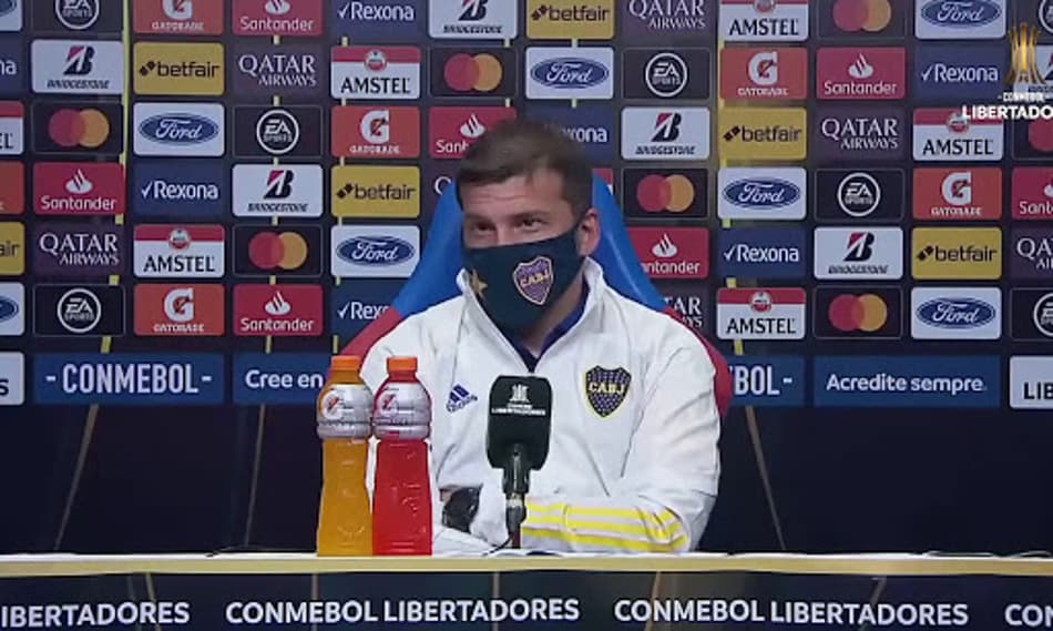 Assistente do Boca Juniors foi crítico com reservas que entraram contra o Santos
