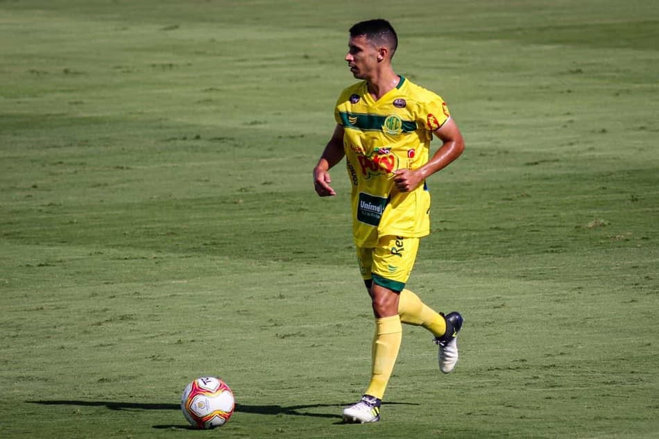 Volante do Mirassol se destaca contra o São Paulo e busca vaga na semi do Paulistão