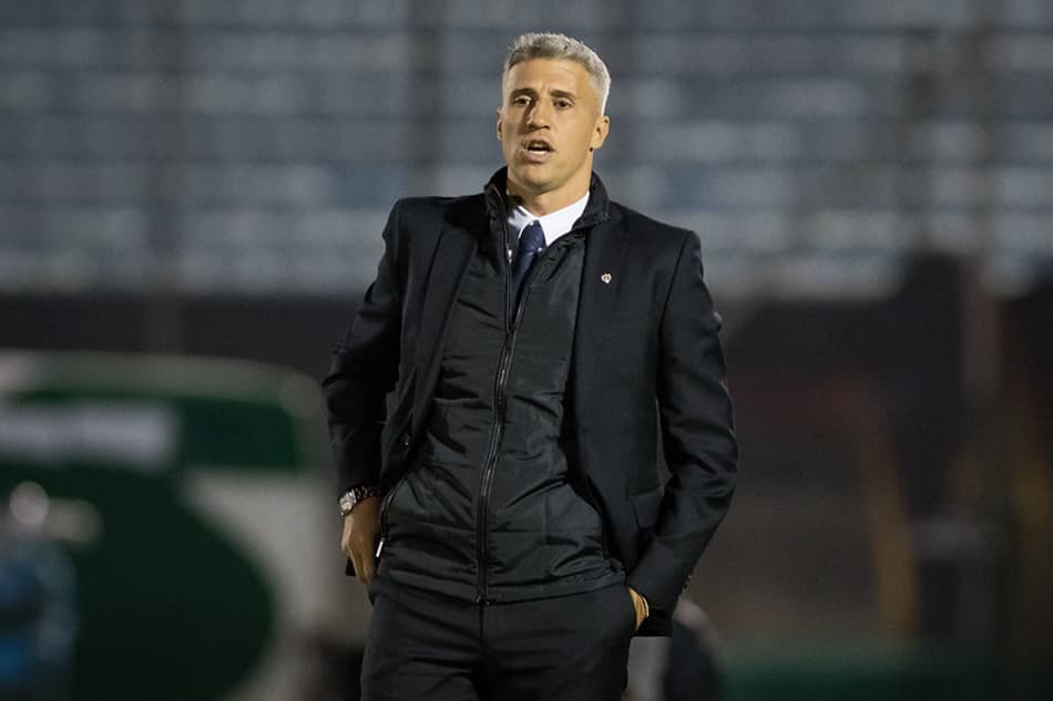 Crespo defende reservas do São Paulo após empate: ‘Merecem respeito’
