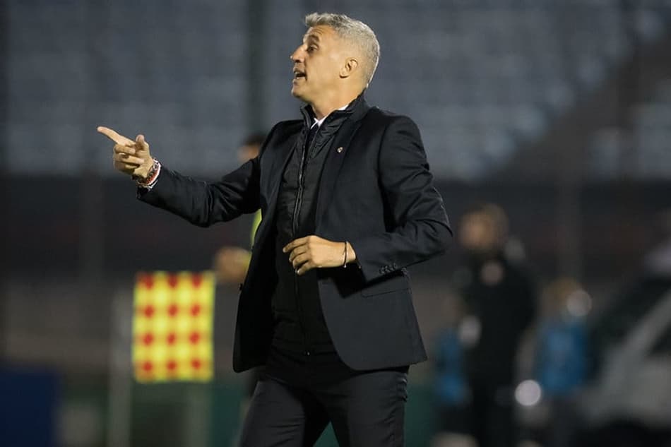 VÍDEO: Crespo parabeniza São Paulo, mas lamenta empate com o Rentistas: 'O time mereceu ganhar'