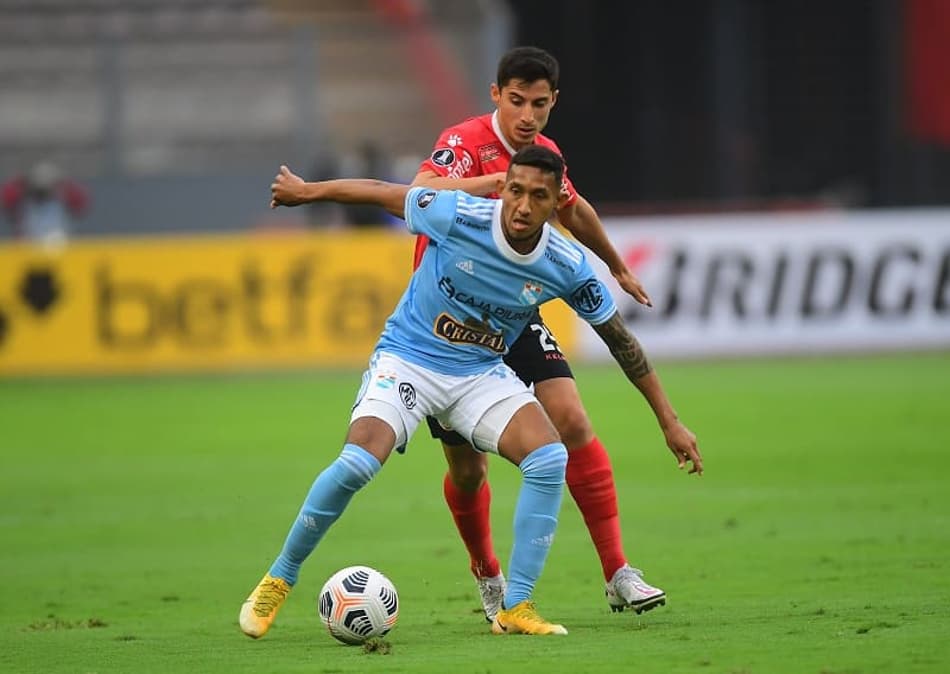 Sporting Cristal vence o Rentistas e São Paulo avança na Libertadores