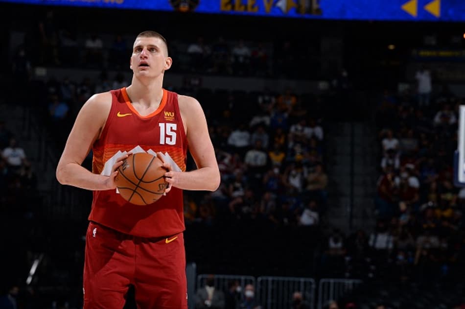NBA anuncia times ideais da temporada