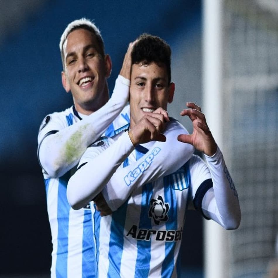 Na liderança! Com um a menos, Racing vence na última rodada da Liberta