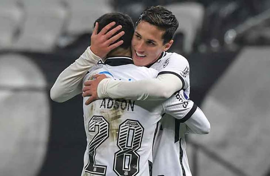 ATUAÇÕES: Ramiro marca dois, mas Adson é o destaque do Corinthians em goleada pela Sul-Americana