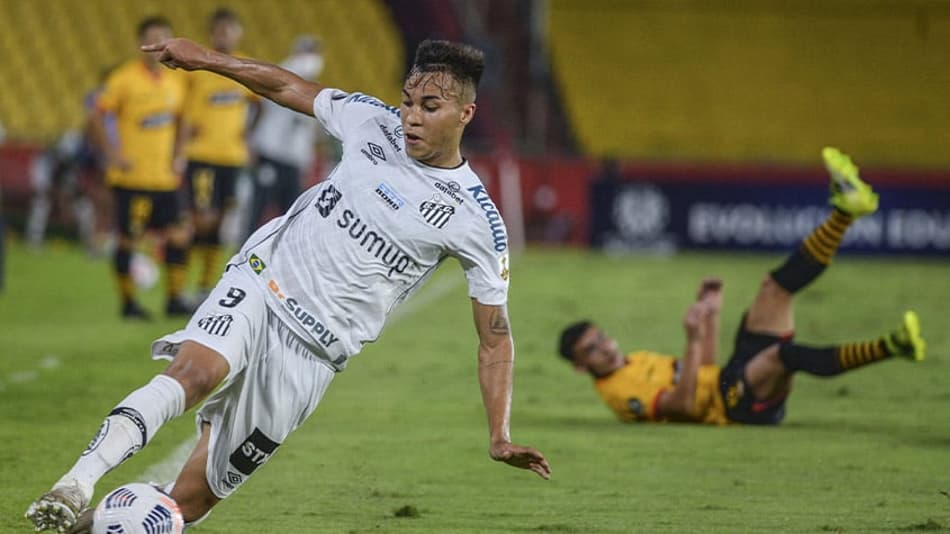 Kaio Jorge se desculpa após queda do Santos na Libertadores e despista sobre seu futuro