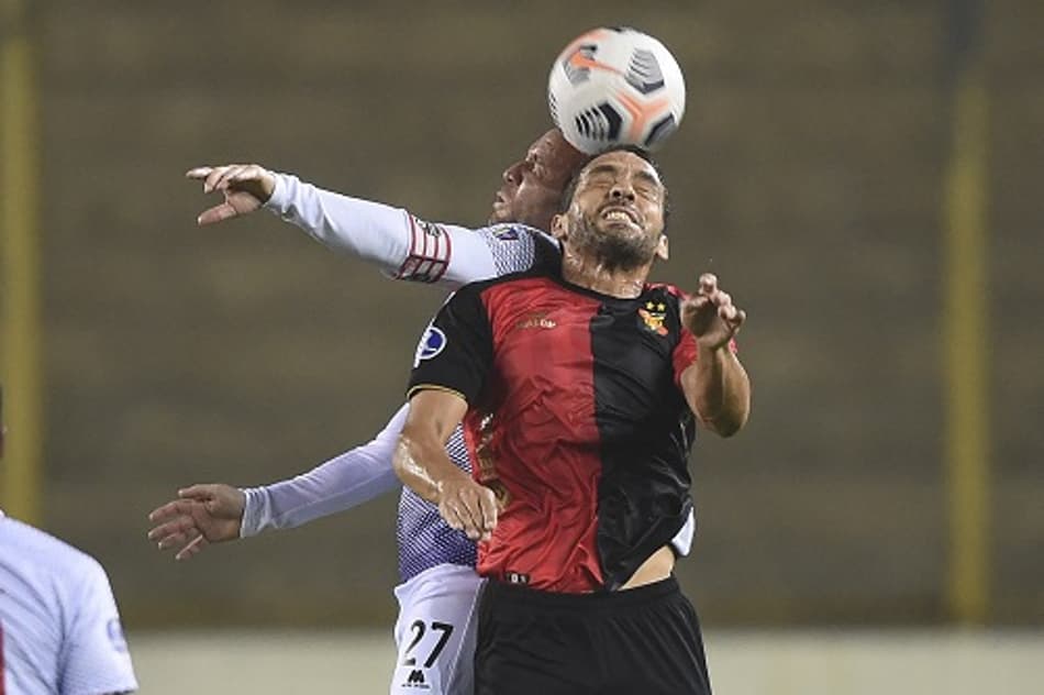 Sul-Americana: Melgar joga melhor, mas fica no empate com Metropolitanos e acaba eliminado
