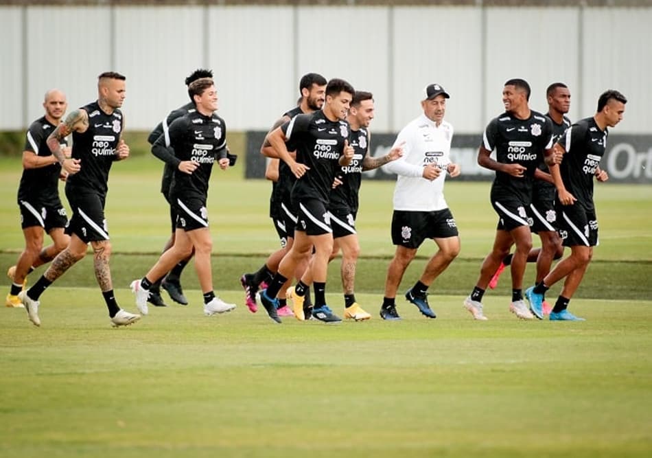 Corinthians utilizou 34 jogadores na temporada 2021; confira quem mais atuou