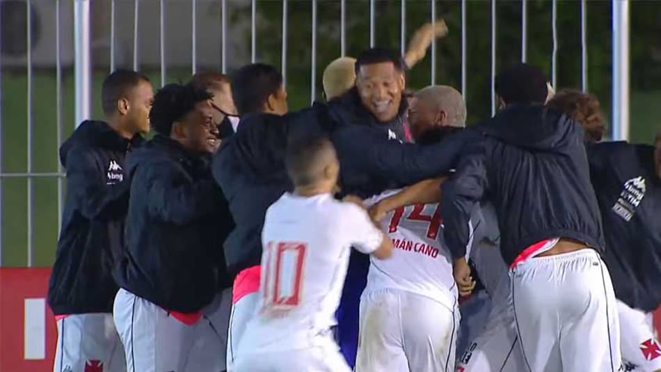 Com gol de Sarrafiore, Vasco vence o Boavista e abre vantagem na terceira fase da Copa do Brasil