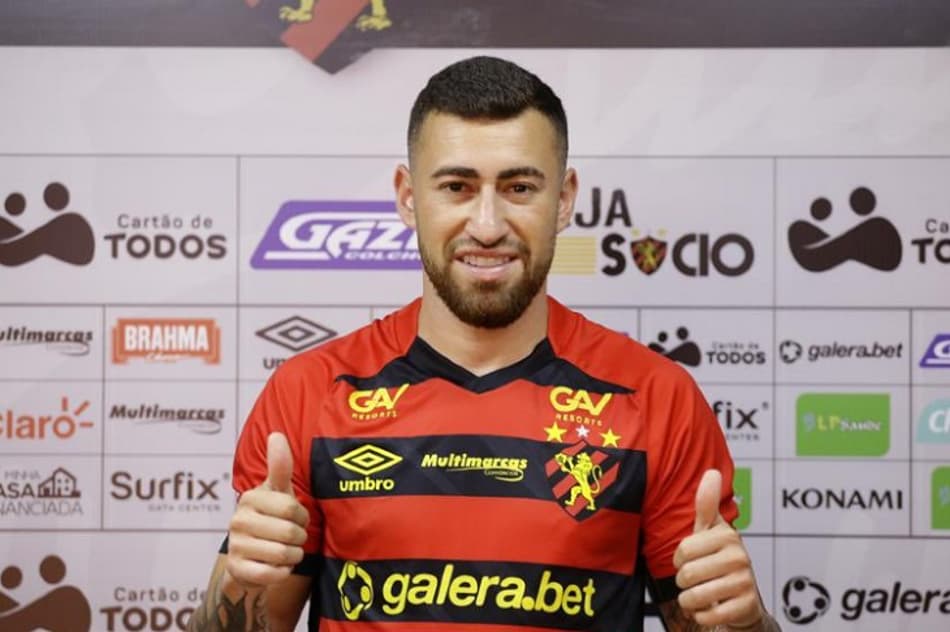 Retorno aos gramados de Paulinho Moccelin é elogiado por técnico do Sport