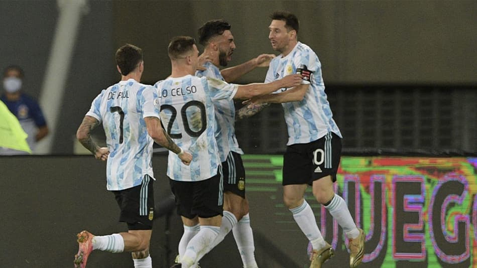 Gol na Copa América fez Messi ultrapassar Cristiano Ronaldo; entenda