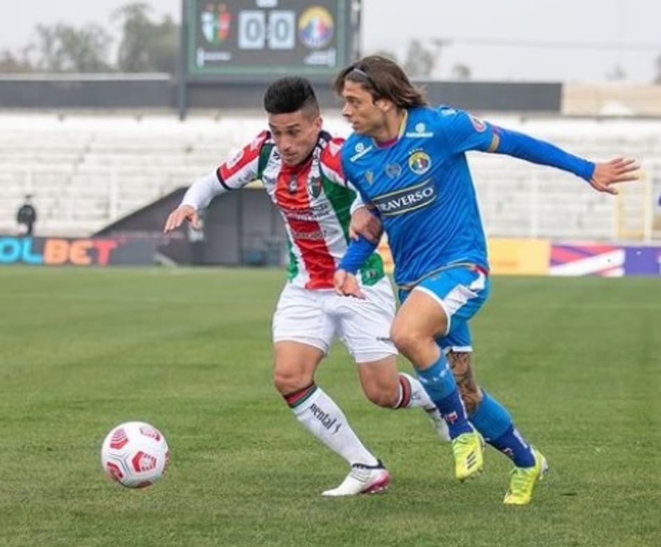 Audax Italiano vence, ultrapassa a Católica e retoma a liderança do Chileno