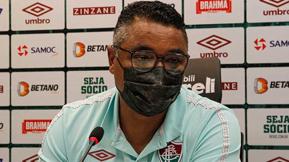 Roger nega conversa com Metinho, exalta Nene e vê André próximo de ter chances no Fluminense