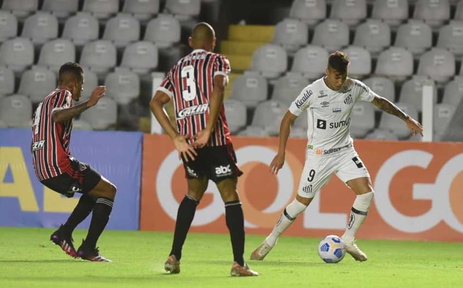 ATUAÇÕES: Liziero falha feio no segundo gol do Santos e São Paulo não mostra reação fora de casa