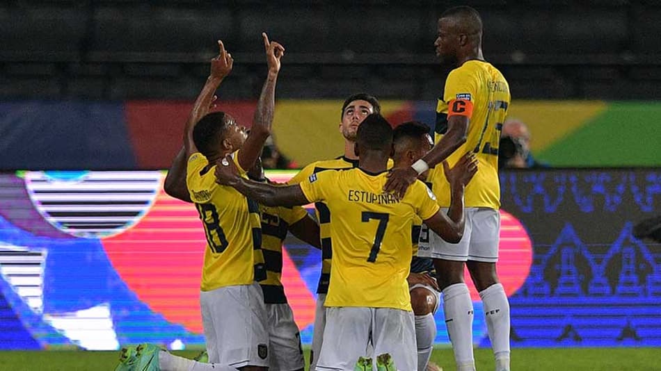 Medo? Técnico do Equador manda recado para encarar a Argentina