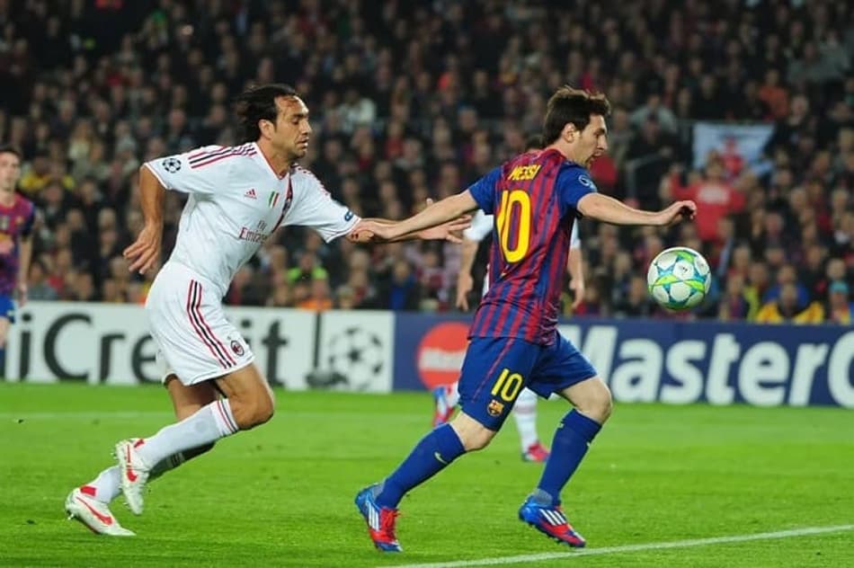 Consagrado ex-jogador afirma que foi ‘destruído mentalmente’ por Messi