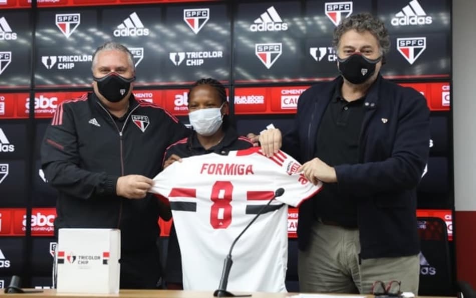 Formiga relembra início no São Paulo e projeta pós-carreira no clube