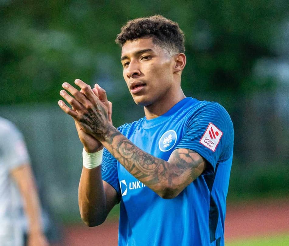 Com gols e assistências, Emerson Baiano se destaca pelo líder da Liga da Letônia