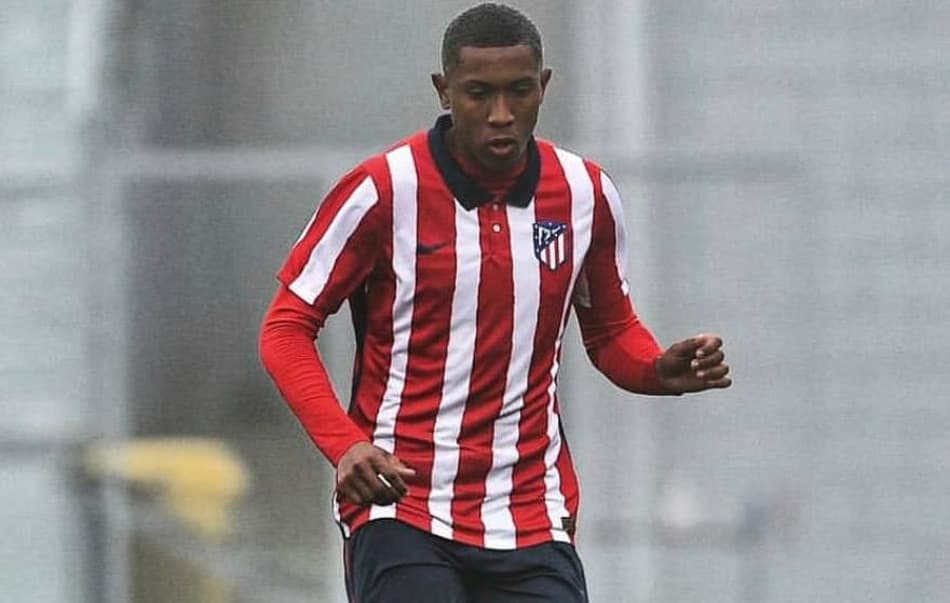 João Alaba destaca primeira temporada defendendo o Atlético de Madrid