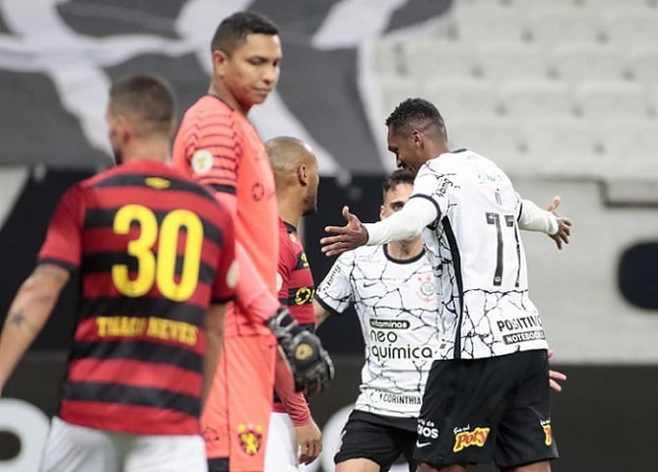 VÍDEO: Após polêmica com chuteira, Jô marca em vitória do Corinthians sobre o Sport em casa; veja os gols
