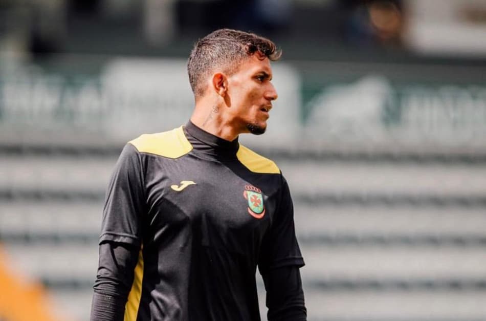 Jeimes, ex-Santos, prolonga até 2024 acordo com clube europeu