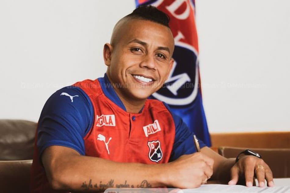Lembra dele? Meia ex-Santos tem novo time na Colômbia