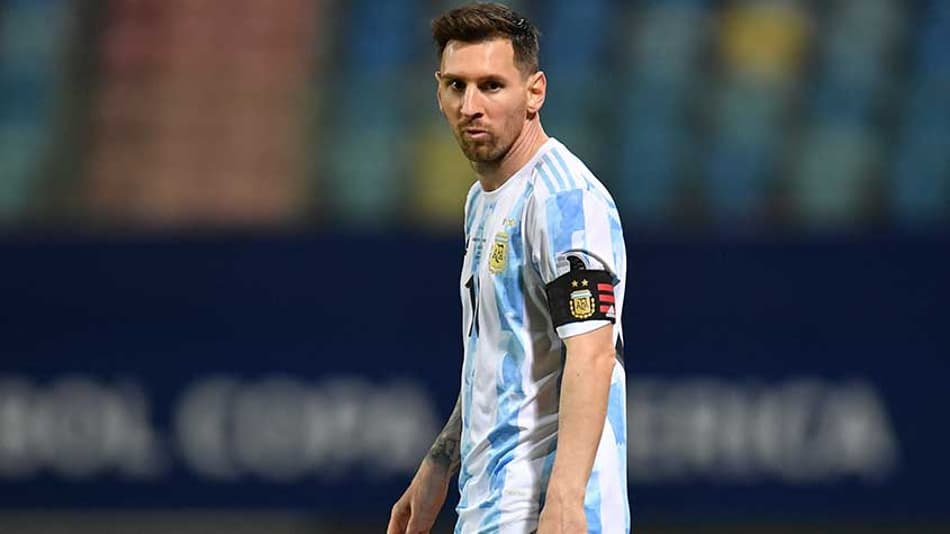 Lionel Messi fica a um gol de alcançar marca de Pelé; confira