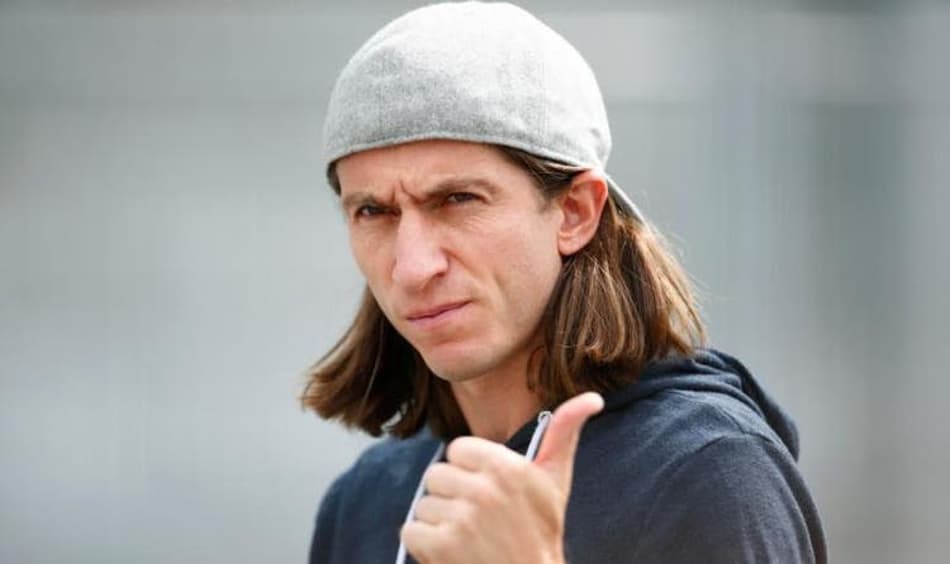 Em entrevista, Filipe Luis não descarta jogar em gigante argentino