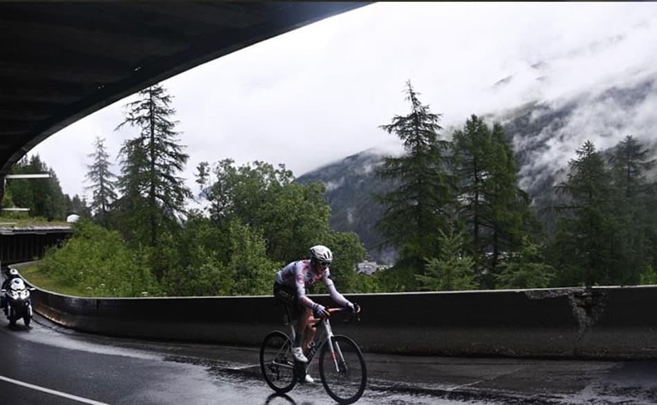 Ben O’Connor vence nona etapa do Tour de France e alcança 2° lugar na classificação geral