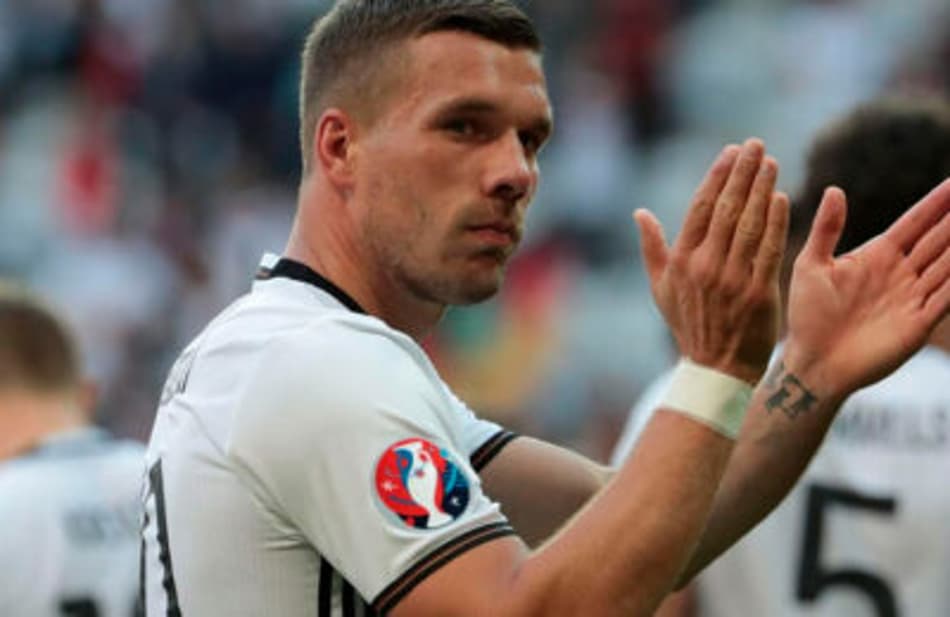 Fortaleza fez proposta por Podolski! Listamos as negociações 'mais aleatórias' do futebol brasileiro