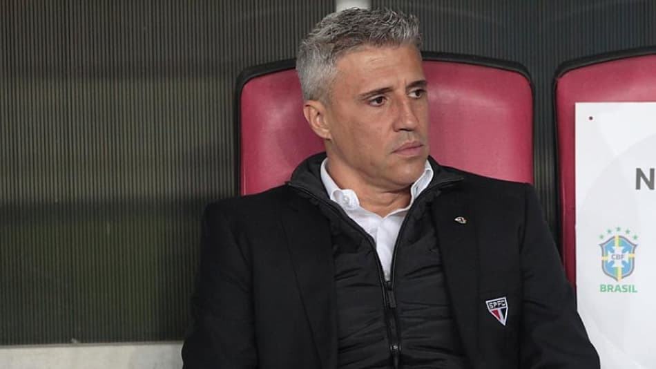 Crespo valoriza vitória e fala sobre conversa com diretoria do São Paulo: 'Acreditamos no trabalho'