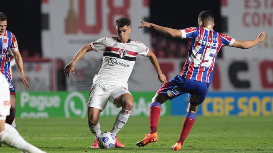 LANCE! Rápido: Duelo tricolor no Brasileirão, fera da Seleção balança as redes na Europa e mais!