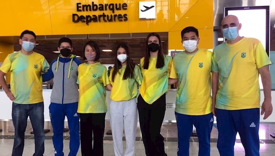 Seleção feminina de tênis de mesa embarca para o Japão
