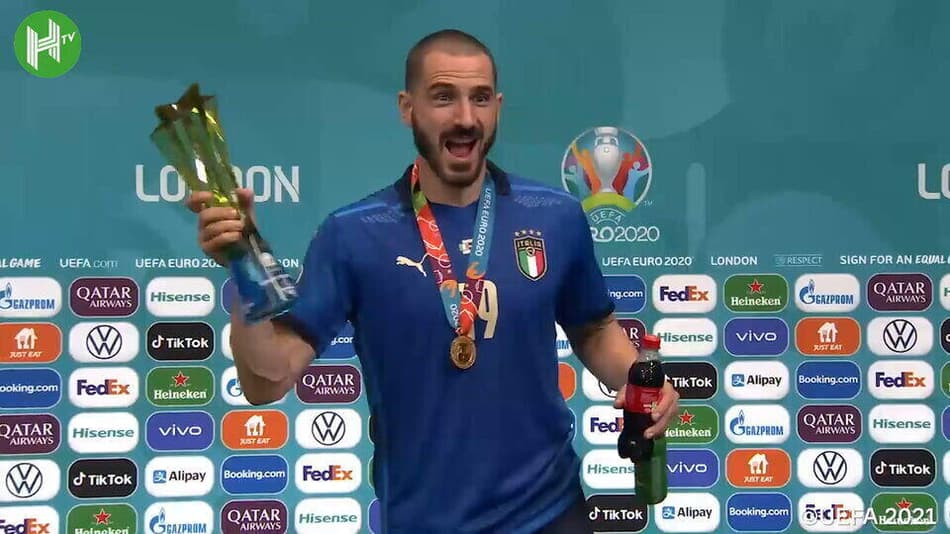 Bonucci bebe Coca-Cola e Heineken após título da Itália na Euro 2020; assista ao vídeo