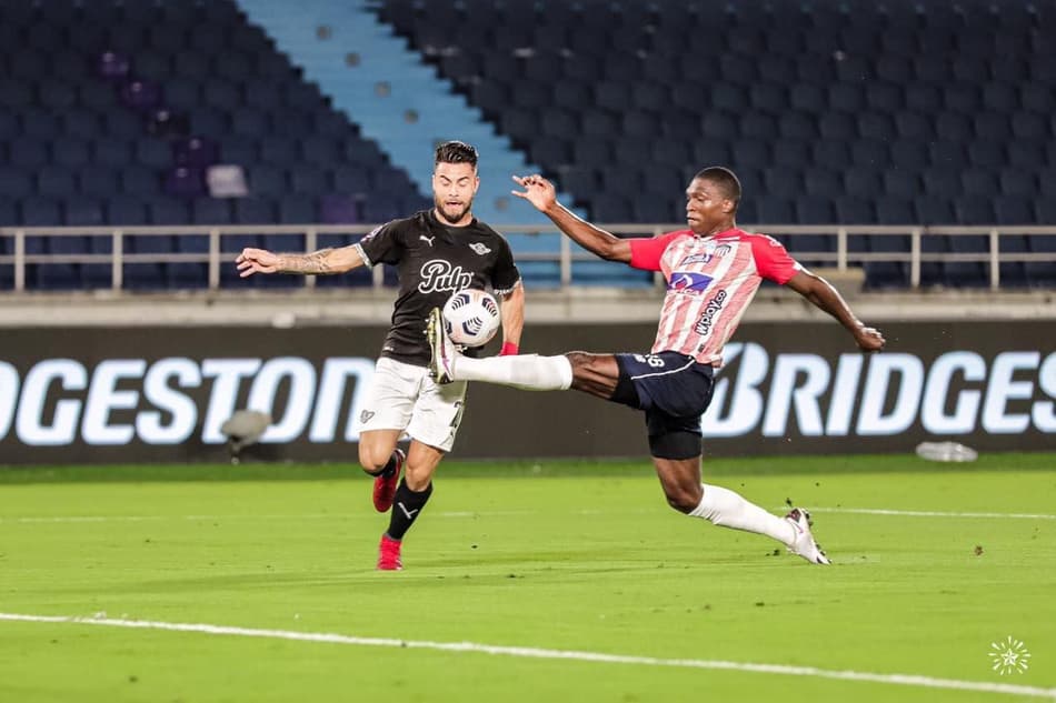 Libertad vence Junior em jogo de sete gols pela Copa Sul-Americana