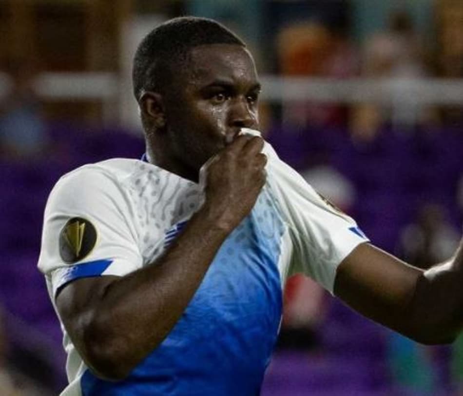 Copa Ouro: Com gol de ex-Arsenal, Costa Rica vira e avança para o mata-mata