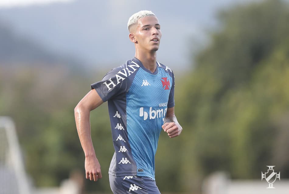 Blog do Garone: Arthur Sales marca seus primeiros pontos no Troféu Ademir Menezes