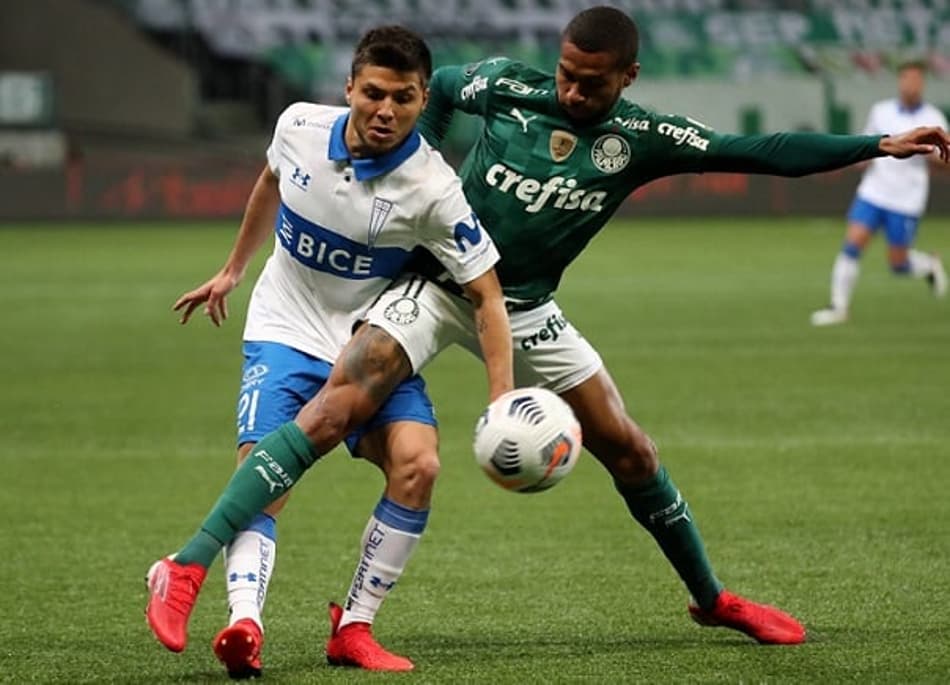 Goleiro da Católica reconhece superioridade do Palmeiras em classificação
