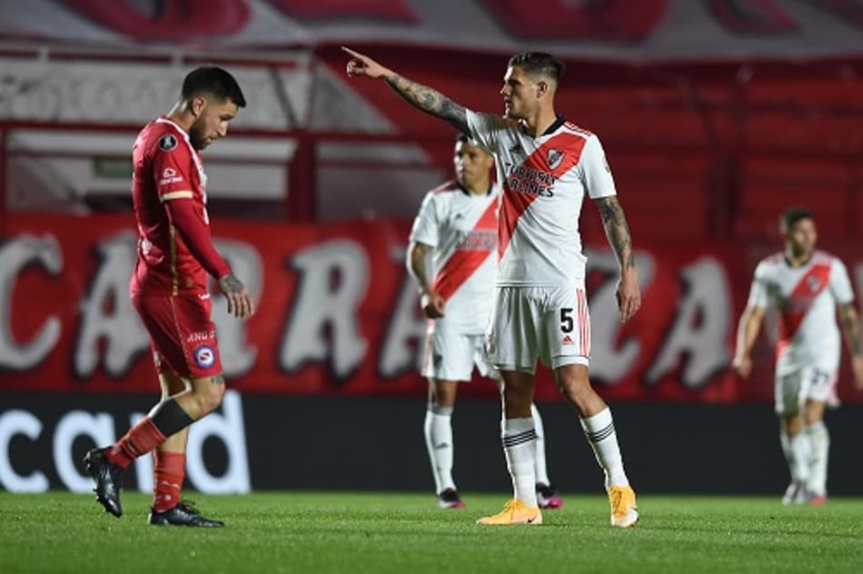 River Plate elimina Argentinos Juniors e pega o Atlético-MG nas quartas da Liberta