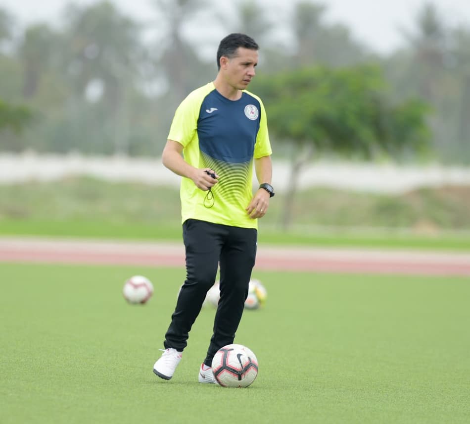 Há 14 anos no Catar, preparador físico brasileiro comenta sobre evolução do futebol no país