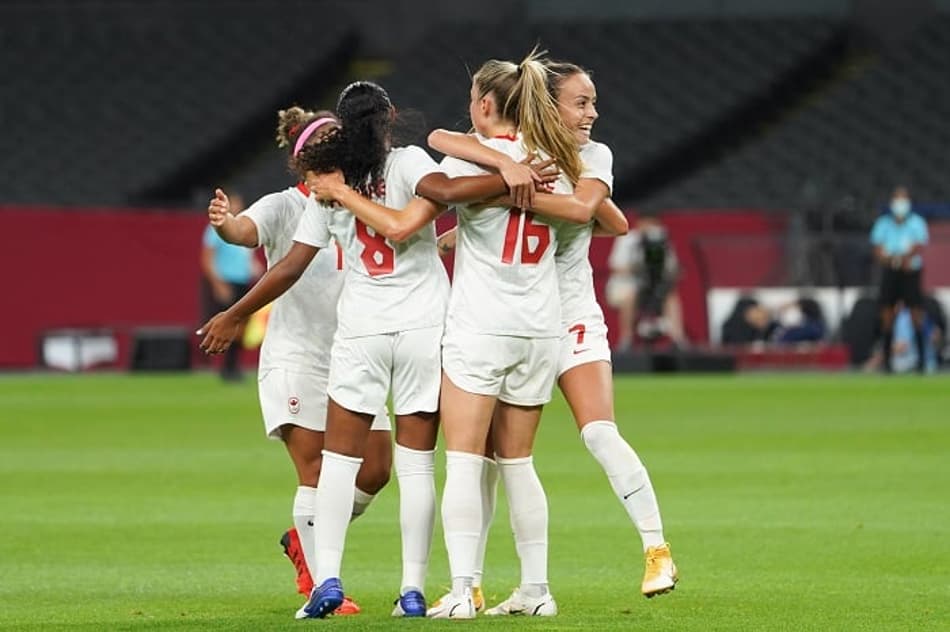 Com dois gols de Beckie, Canadá vence a primeira ao derrotar o Chile
