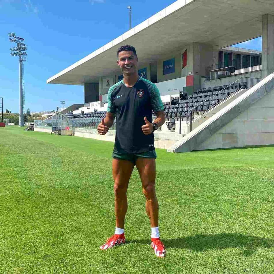 Sem definir situação na Juventus, Cristiano Ronaldo treina em CT de Portugal