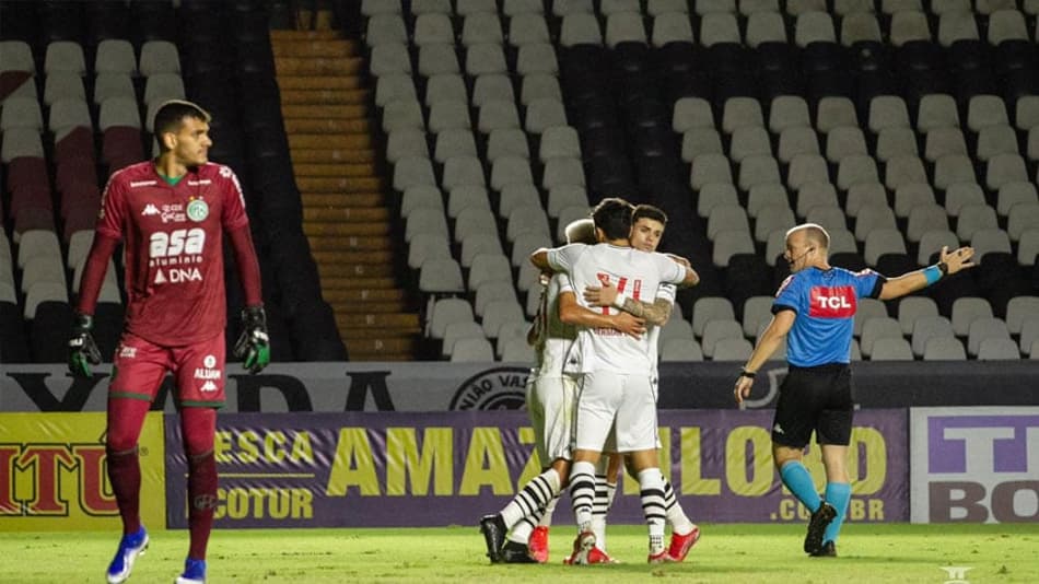 Coisa de doido! Vasco goleia o Guarani na estreia de Lisca