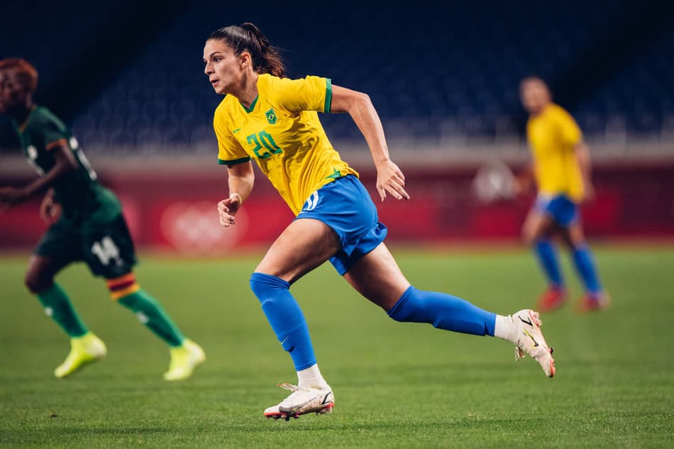 Mais jovem do grupo, Giovana Queiroz celebra estreia oficial pela Seleção em Olimpíadas: ‘Muito feliz’