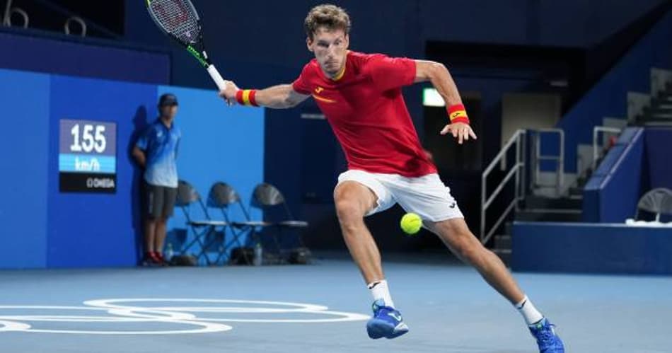 Carreno Busta supera Medvedev e vai à semi em Tóquio