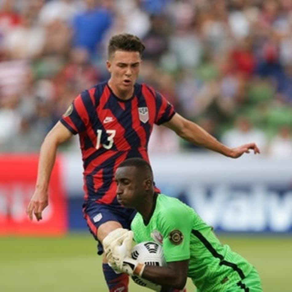 No final do jogo, Estados Unidos vence e é o primeiro finalista da Copa Ouro