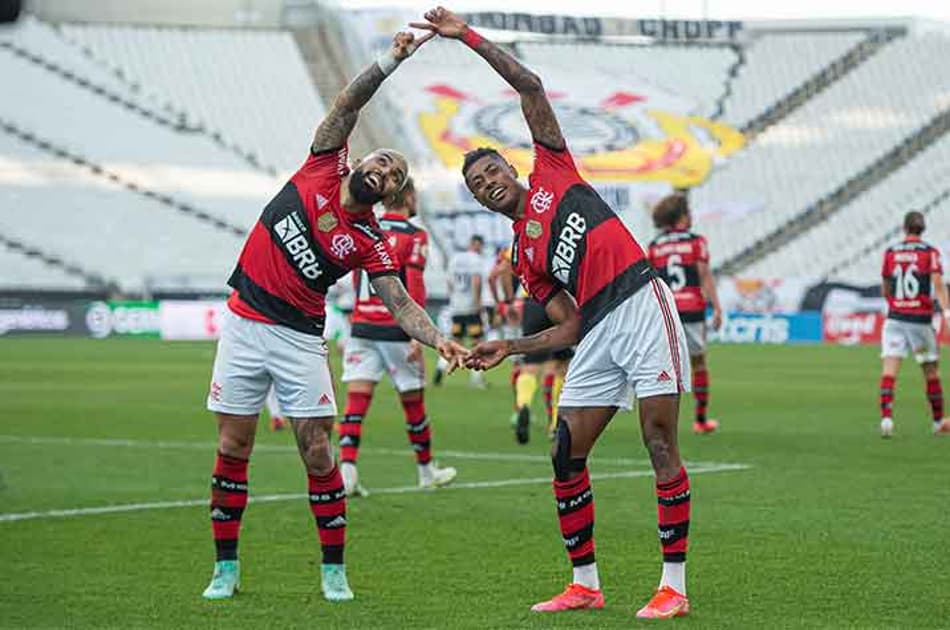 Bruno Henrique crava seu nome na história do clássico entre Flamengo e Corinthians